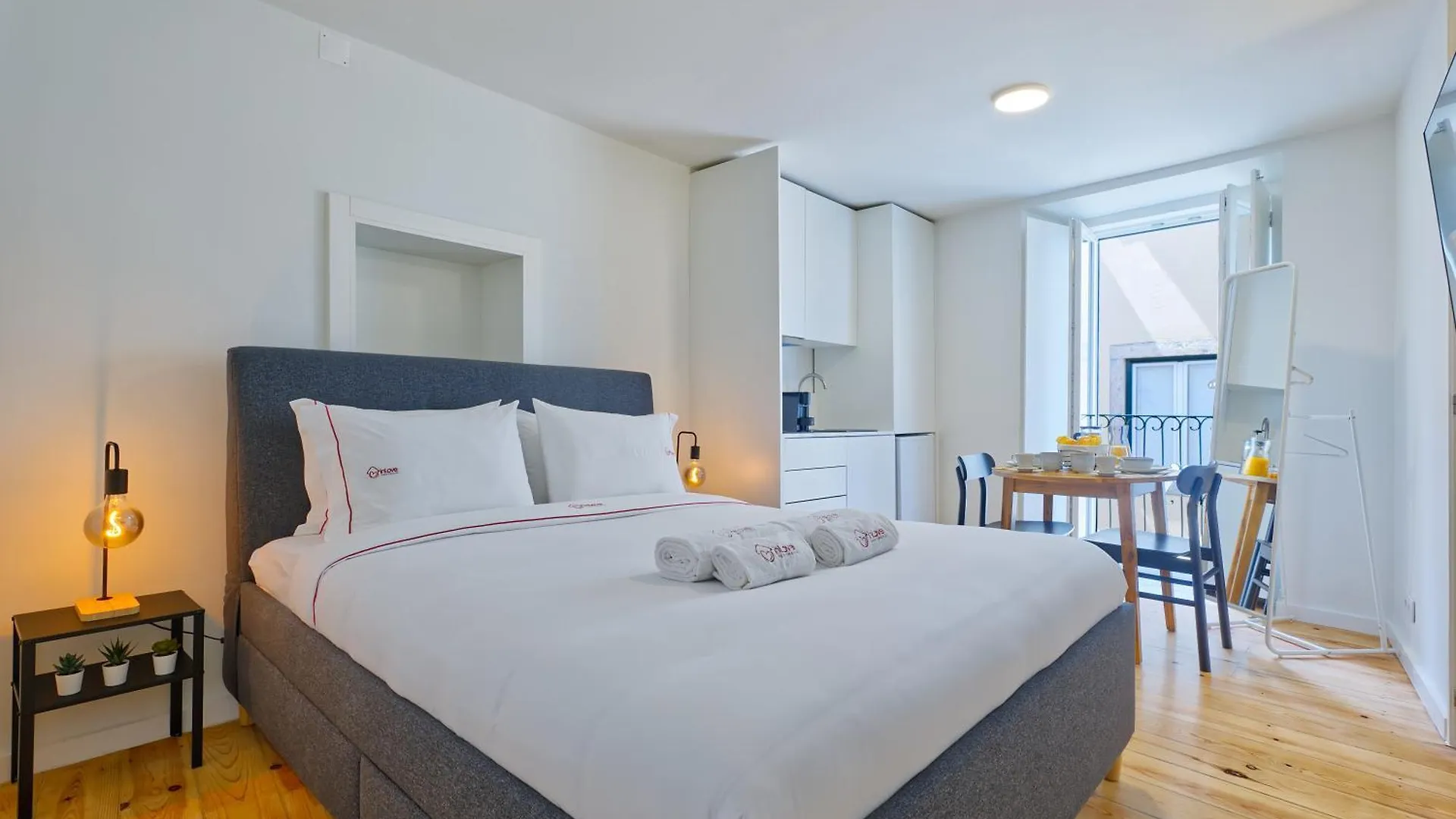 Salvador Suites By Inloveapartments Lisbon